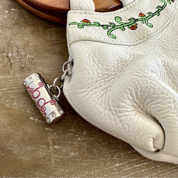 BaBee D Leather Whimsical Mushroom Embroidered Hand Bag Hobo with Wood Handles - Picture 4 of 16